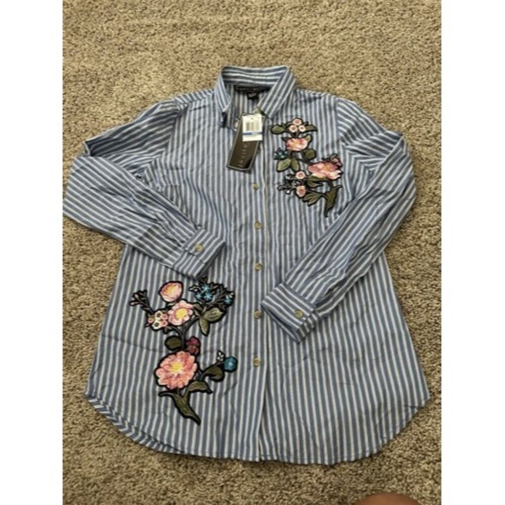 Polly & Esther Women Button up Striped Floral Embroidered Long Sleeve Size Small